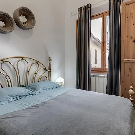 Eclectic In Santa Croce Florencia