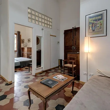 Apartment Eclectic In Santa Croce Florence